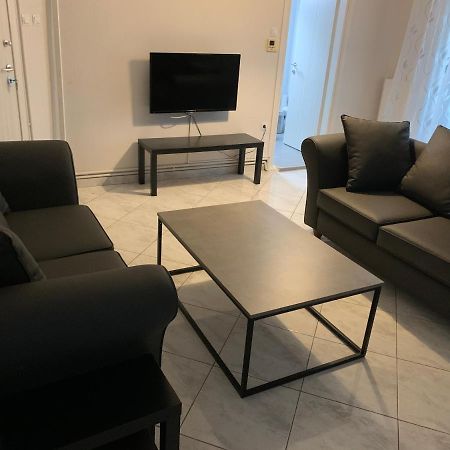 Apartment 30M From The Sea Thessaloniki Exterior foto