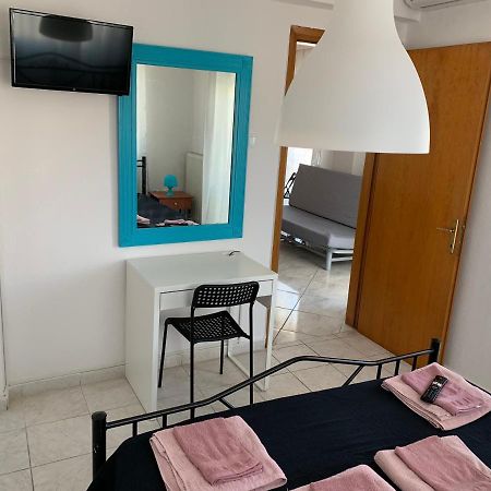 Apartment 30M From The Sea Thessaloniki Exterior foto